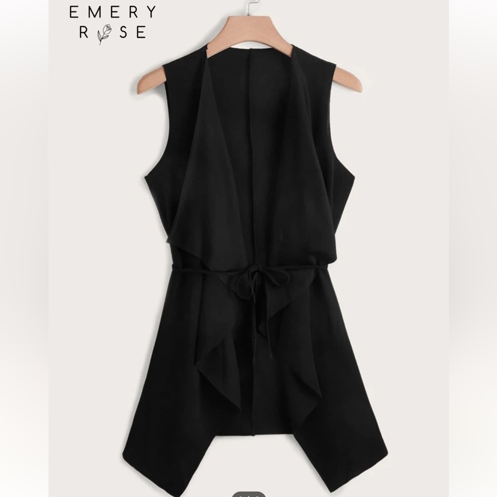 New w/o Tags SHEIN Waterfall Vest with belt